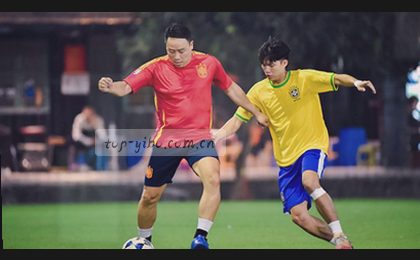 男足世预赛：客场抢分是唯一目标